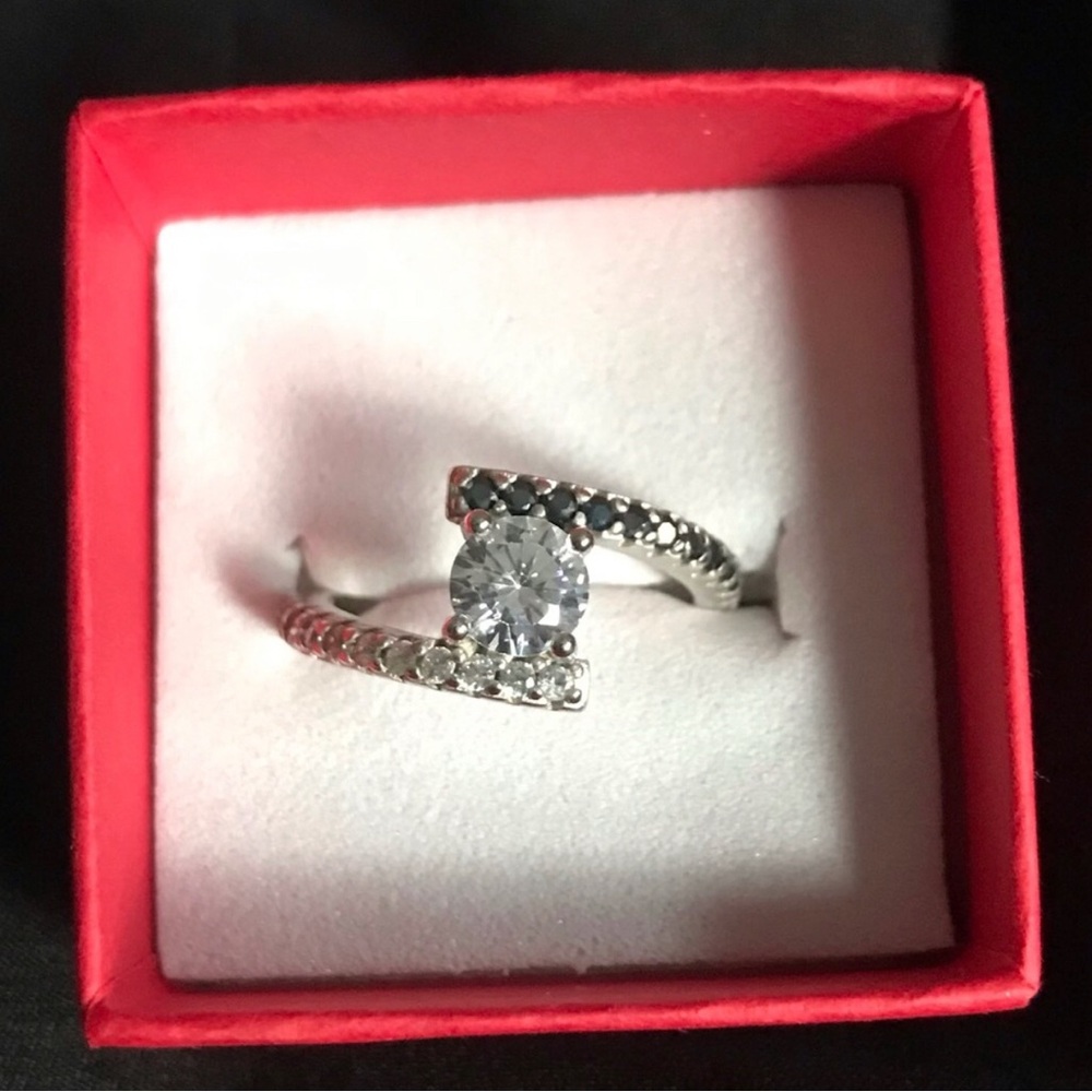 Sterling Silver Crystal Accent Open Band Ring in Clear White